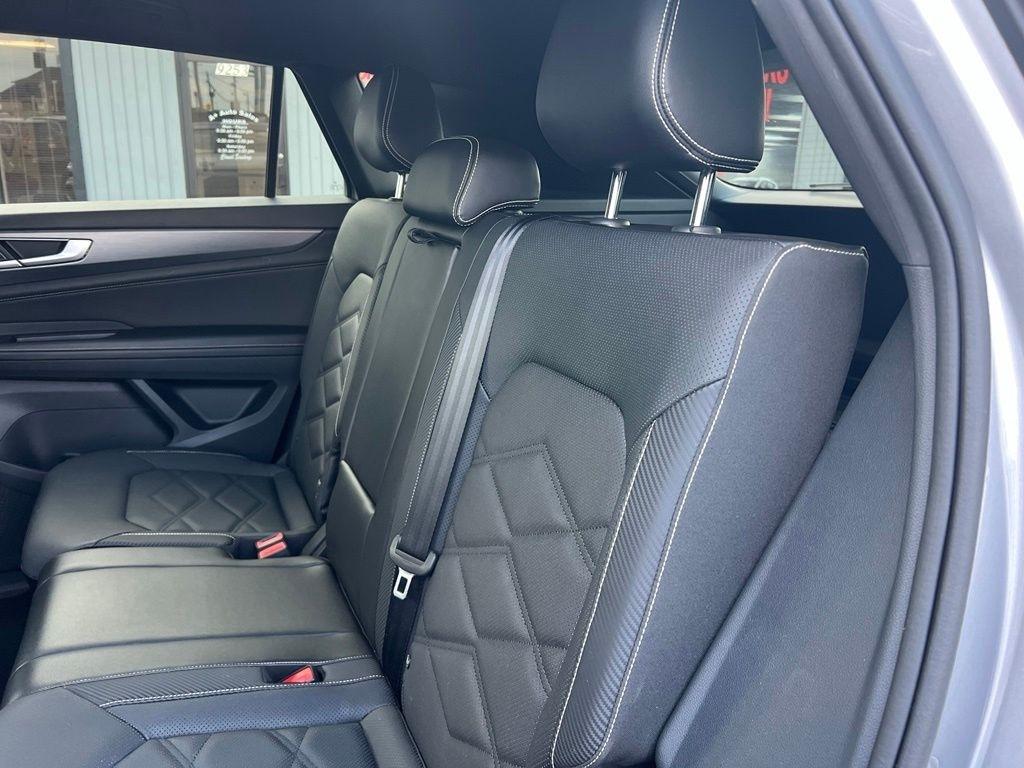 Volkswagen Atlas Cross Sport SE 4MOTION 2024
