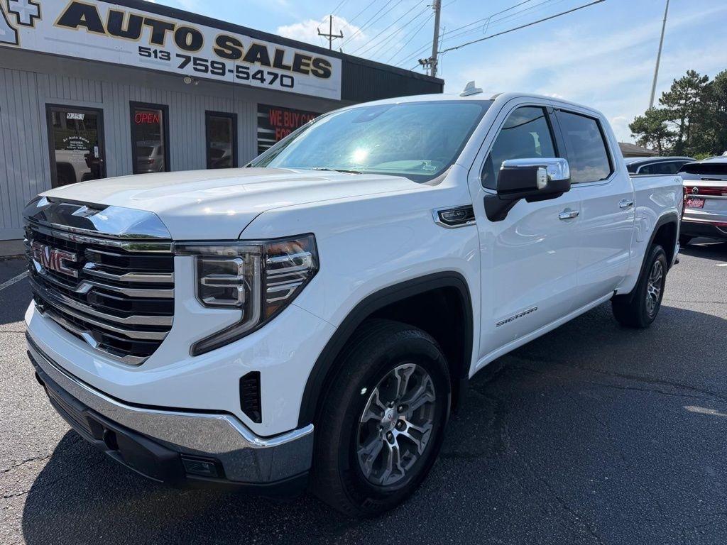 GMC Sierra 1500 SLT Crew Cab 4WD 2025