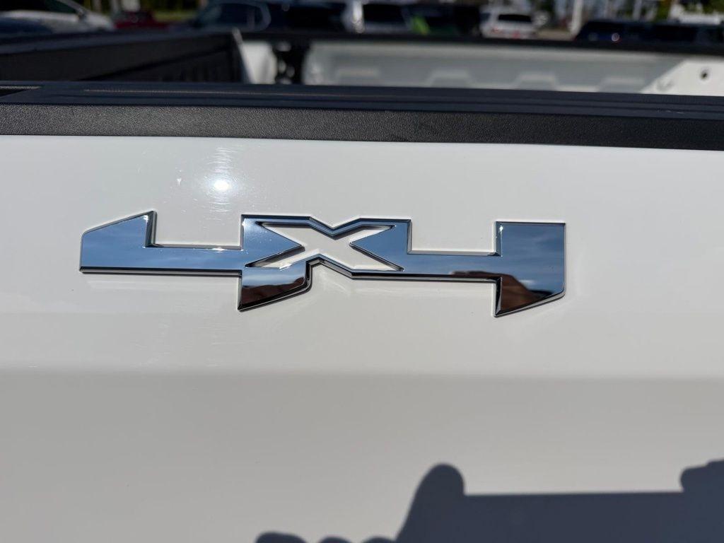 GMC Sierra 1500 SLT Crew Cab 4WD 2025