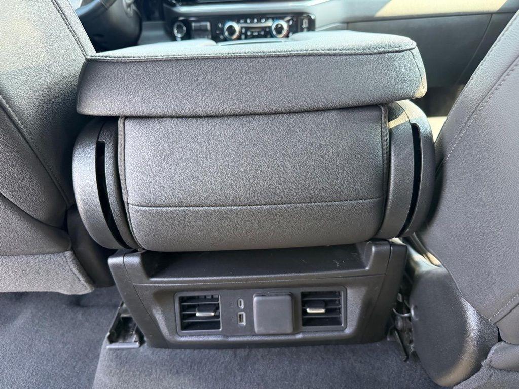 GMC Sierra 1500 SLT Crew Cab 4WD 2025