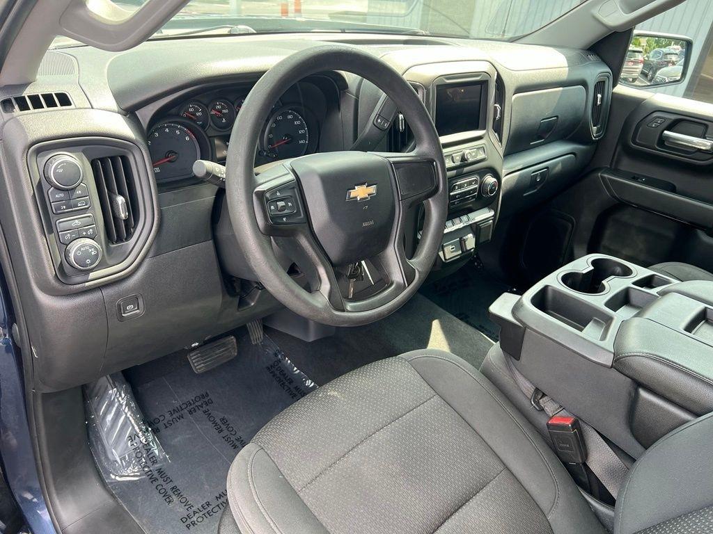 Chevrolet Silverado 1500 Custom Crew Cab Long Box 4WD 2020