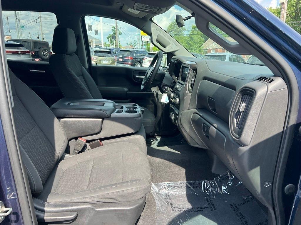 Chevrolet Silverado 1500 Custom Crew Cab Long Box 4WD 2020