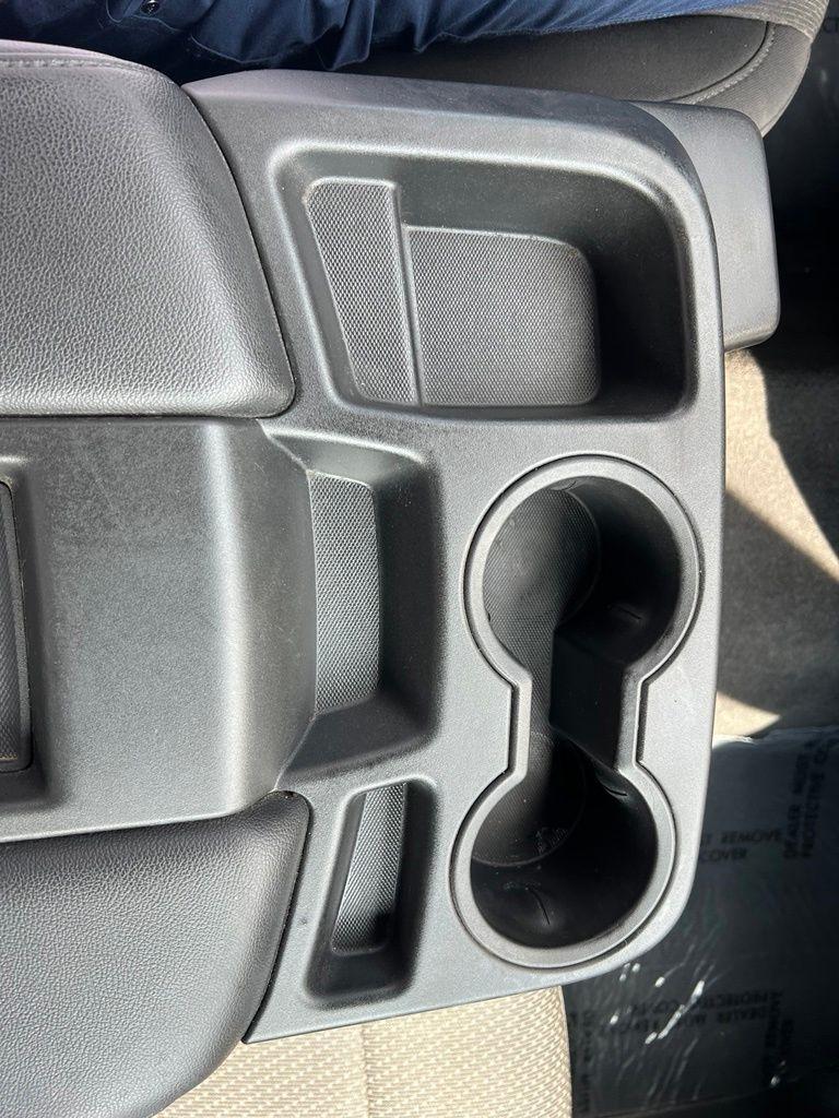 Chevrolet Silverado 1500 Custom Crew Cab Long Box 4WD 2020