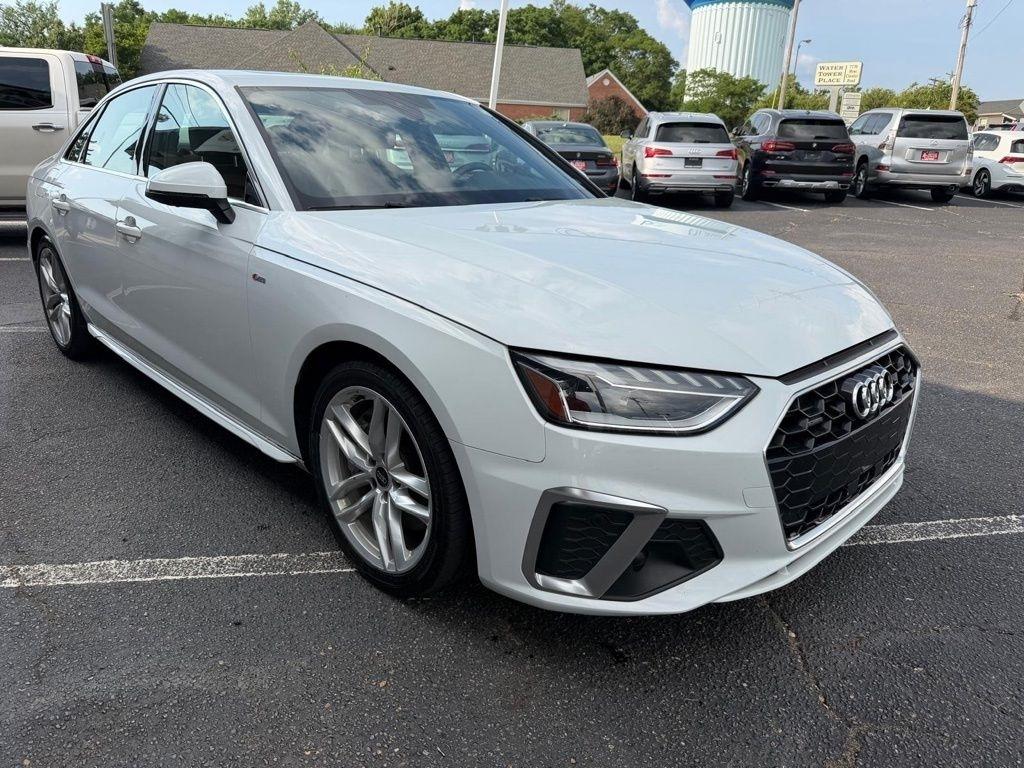 Audi A4 Premium Plus 45 TFSI quattro 2024