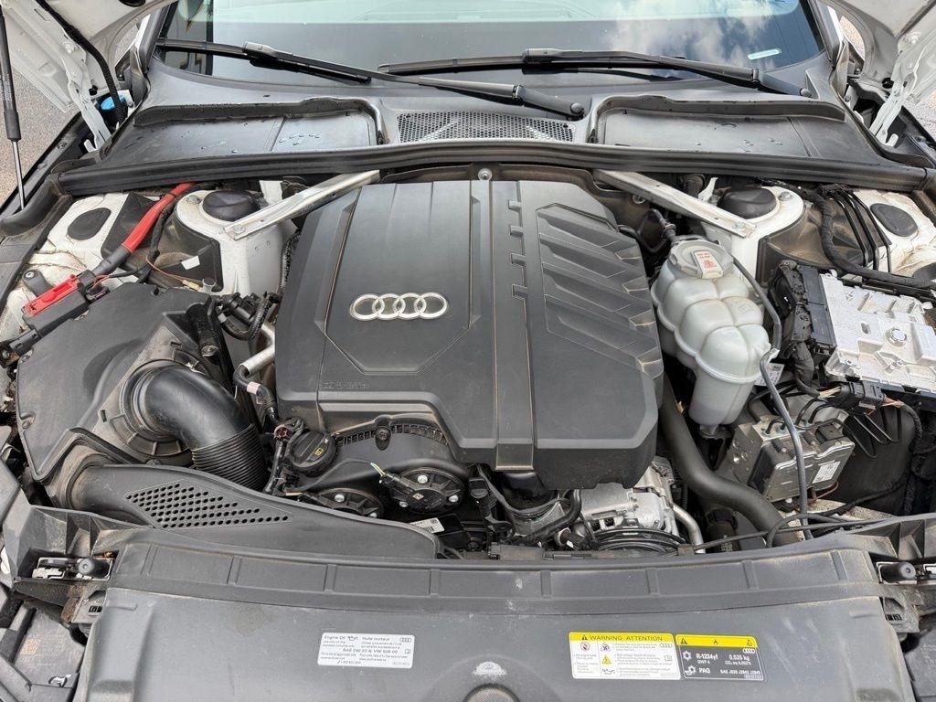 Audi A4 Premium Plus 45 TFSI quattro 2024
