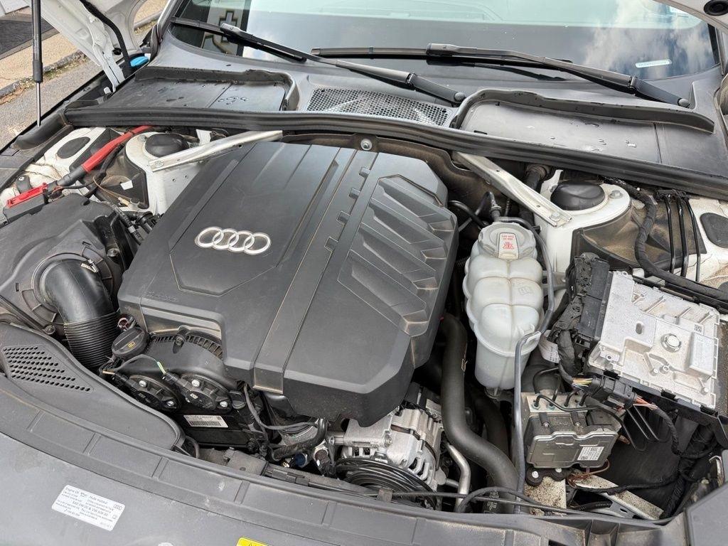 Audi A4 Premium Plus 45 TFSI quattro 2024