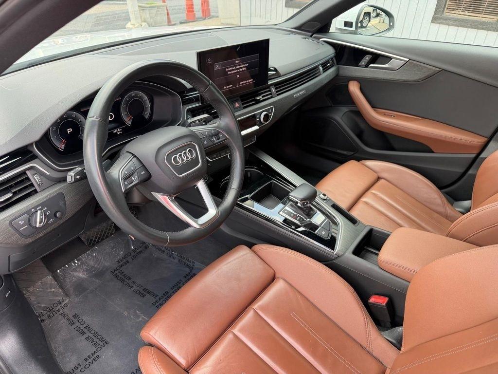 Audi A4 Premium Plus 45 TFSI quattro 2024