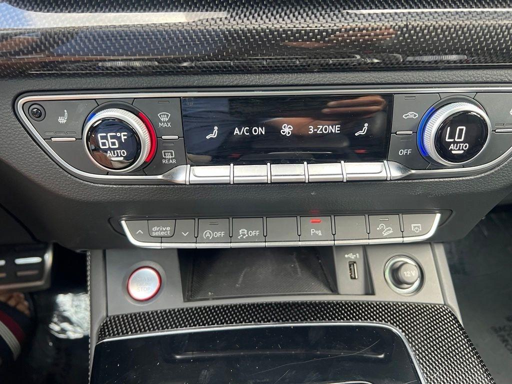 Audi SQ5 3.0T Premium Plus quattro 2022