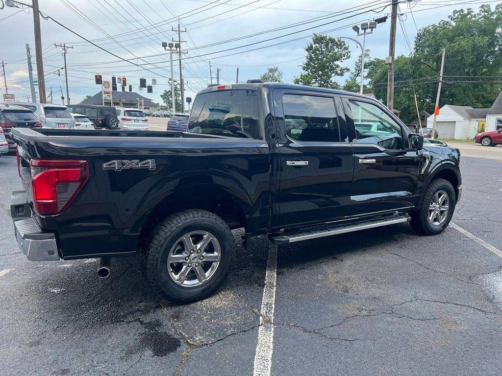 Ford F-150 XLT SuperCrew 4WD 2025