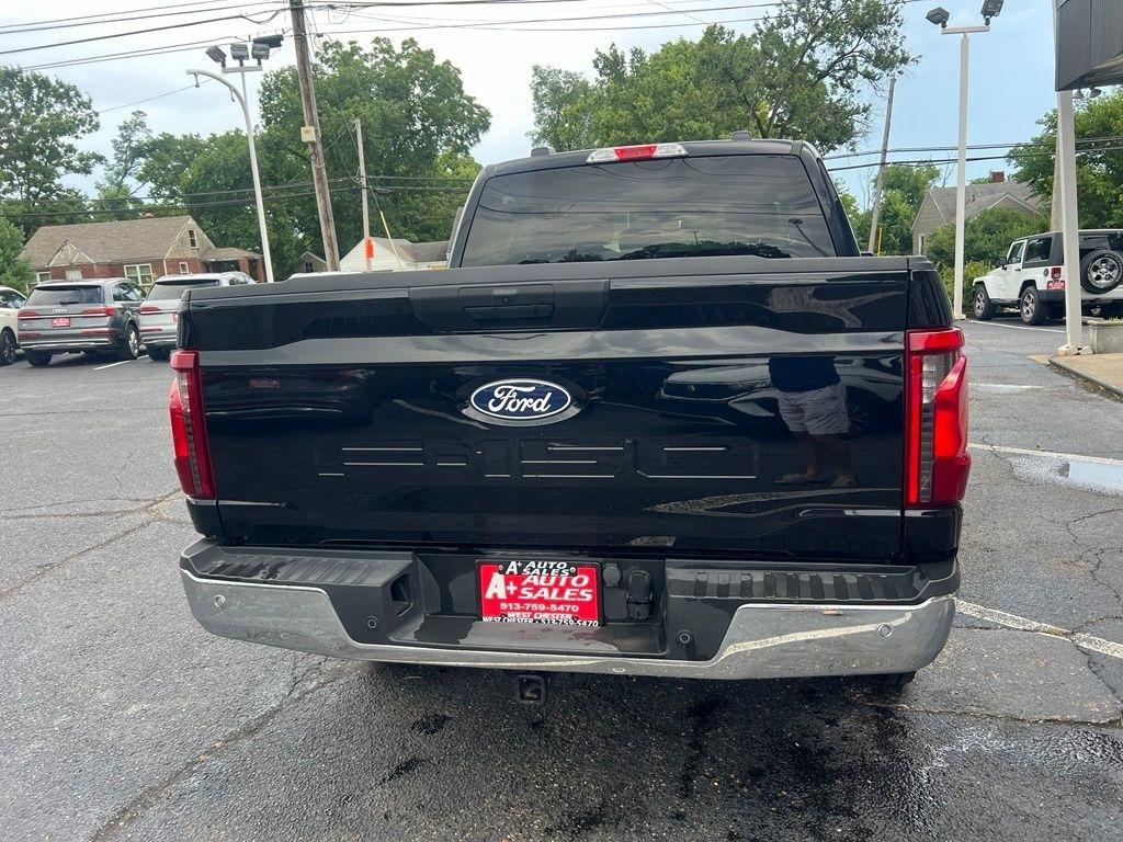 Ford F-150 XLT SuperCrew 4WD 2025