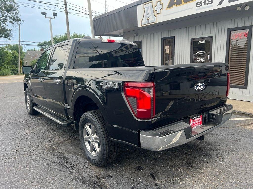 Ford F-150 XLT SuperCrew 4WD 2025