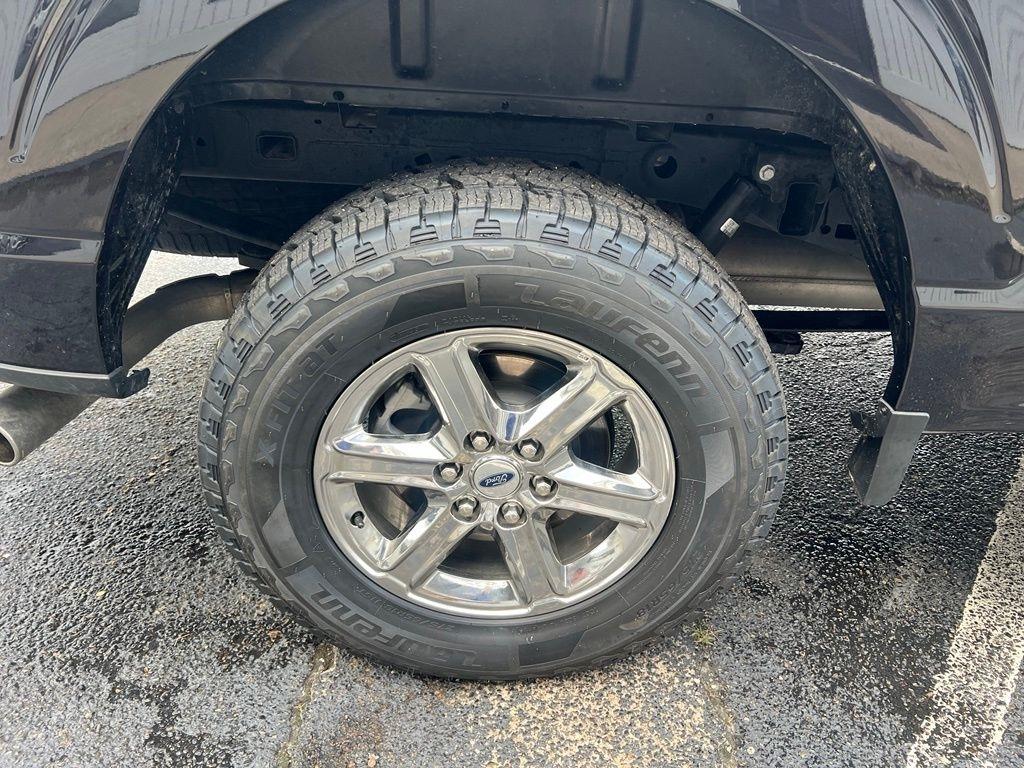 Ford F-150 XLT SuperCrew 4WD 2025