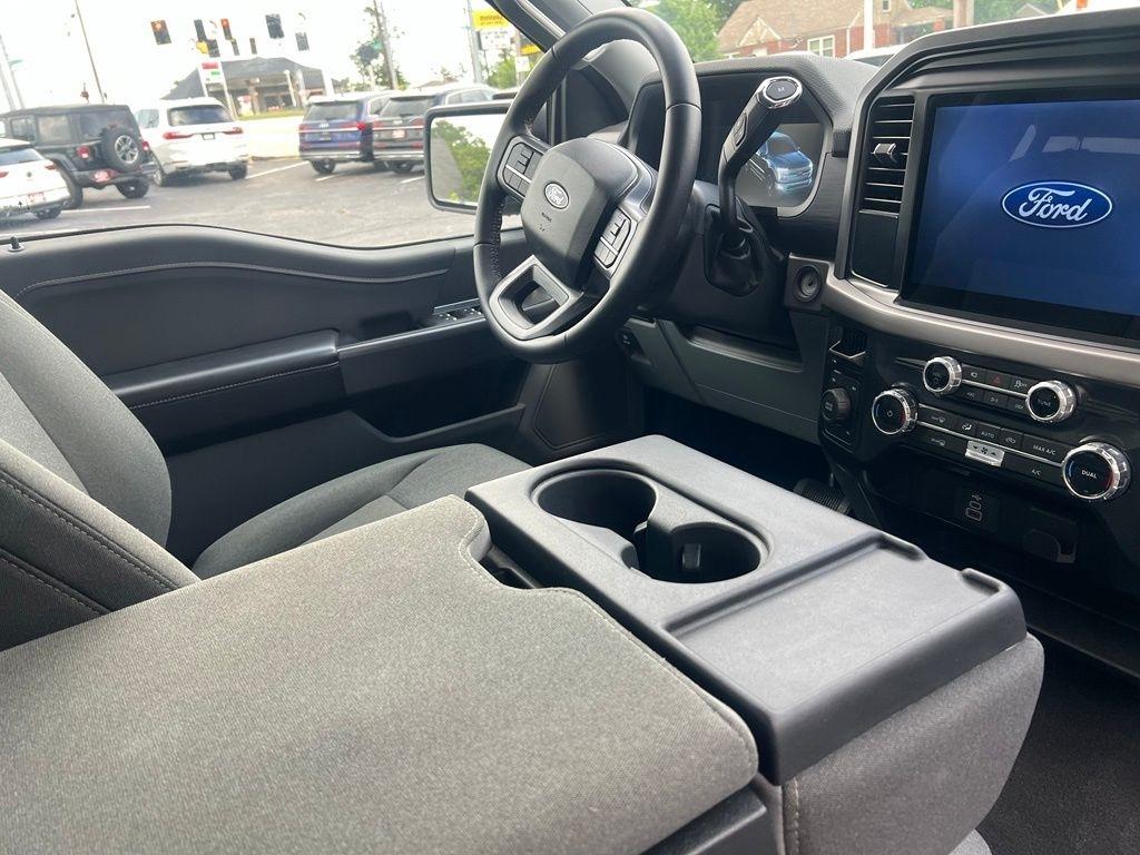 Ford F-150 XLT SuperCrew 4WD 2025