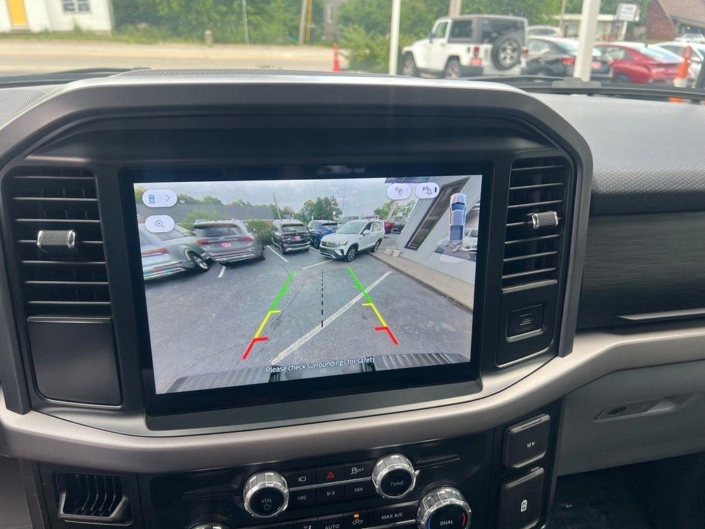 Ford F-150 XLT SuperCrew 4WD 2025