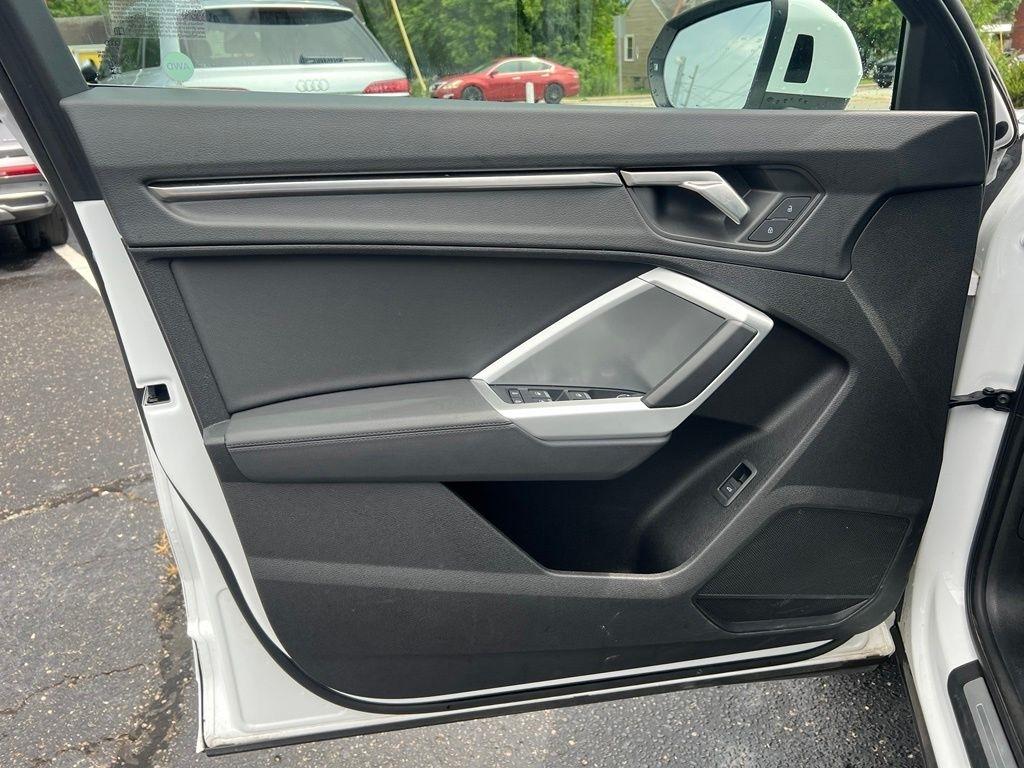Audi Q3 S line Premium quattro 2025