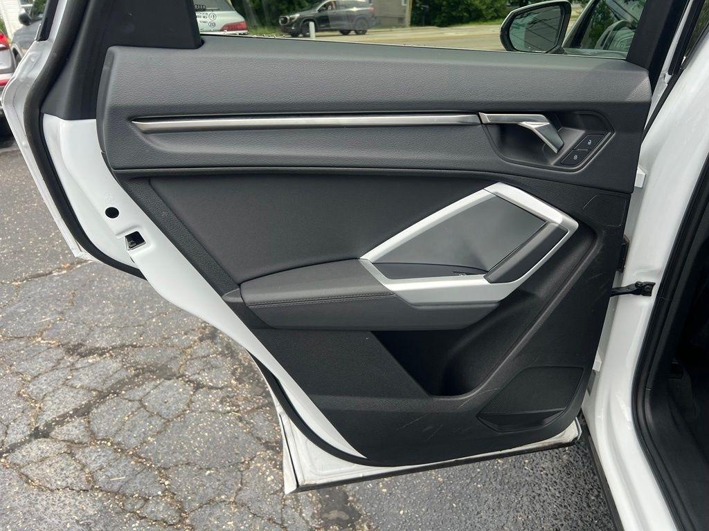 Audi Q3 S line Premium quattro 2025