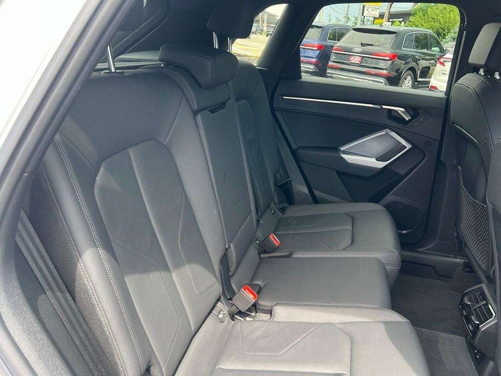 Audi Q3 S line Premium quattro 2025