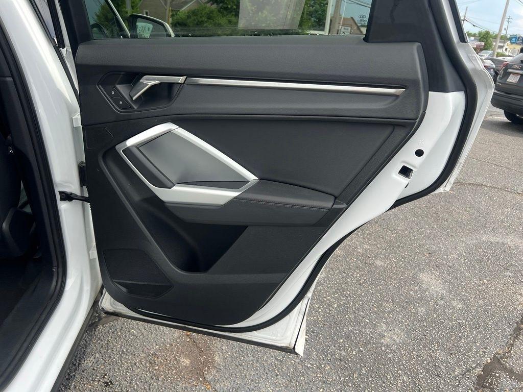 Audi Q3 S line Premium quattro 2025