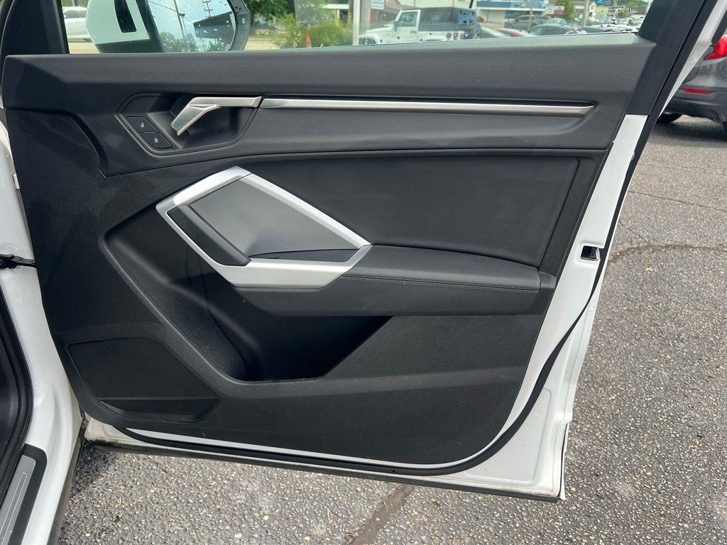 Audi Q3 S line Premium quattro 2025