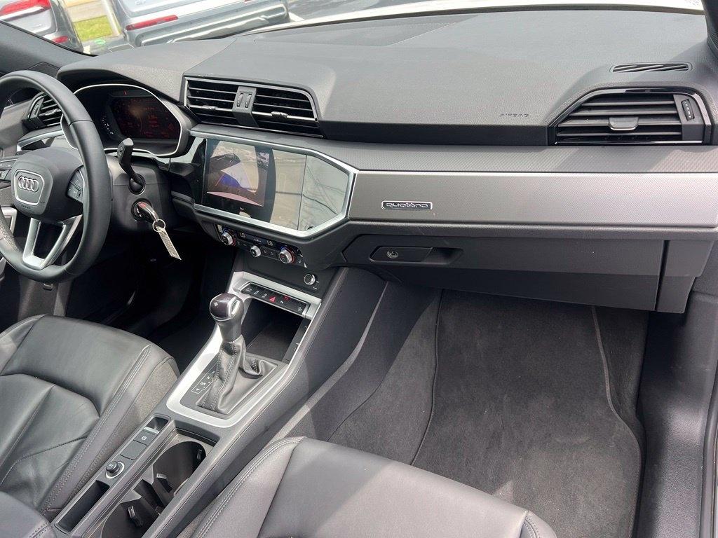 Audi Q3 S line Premium quattro 2025