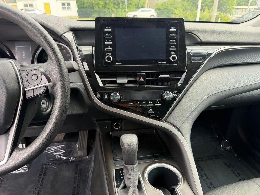 Toyota Camry LE 2024