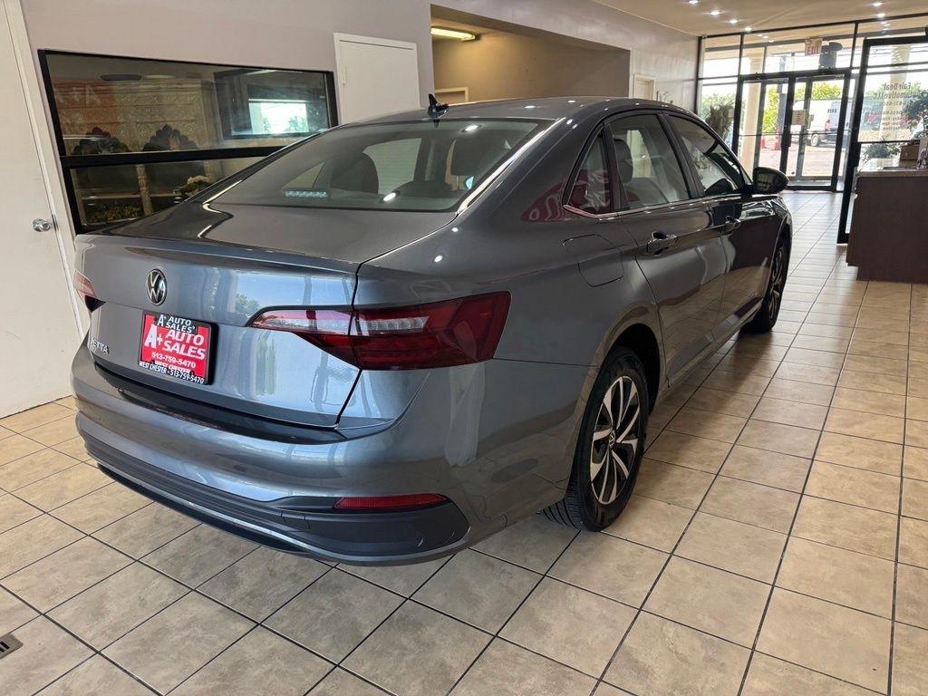 Volkswagen Jetta S 2024