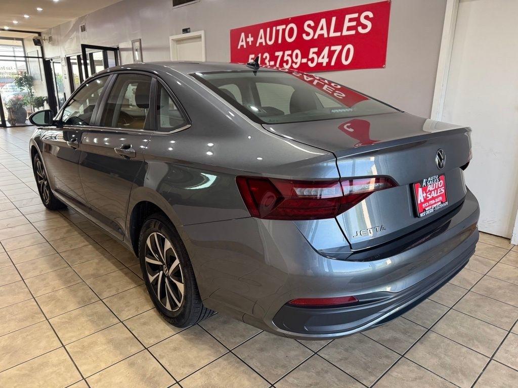 Volkswagen Jetta S 2024