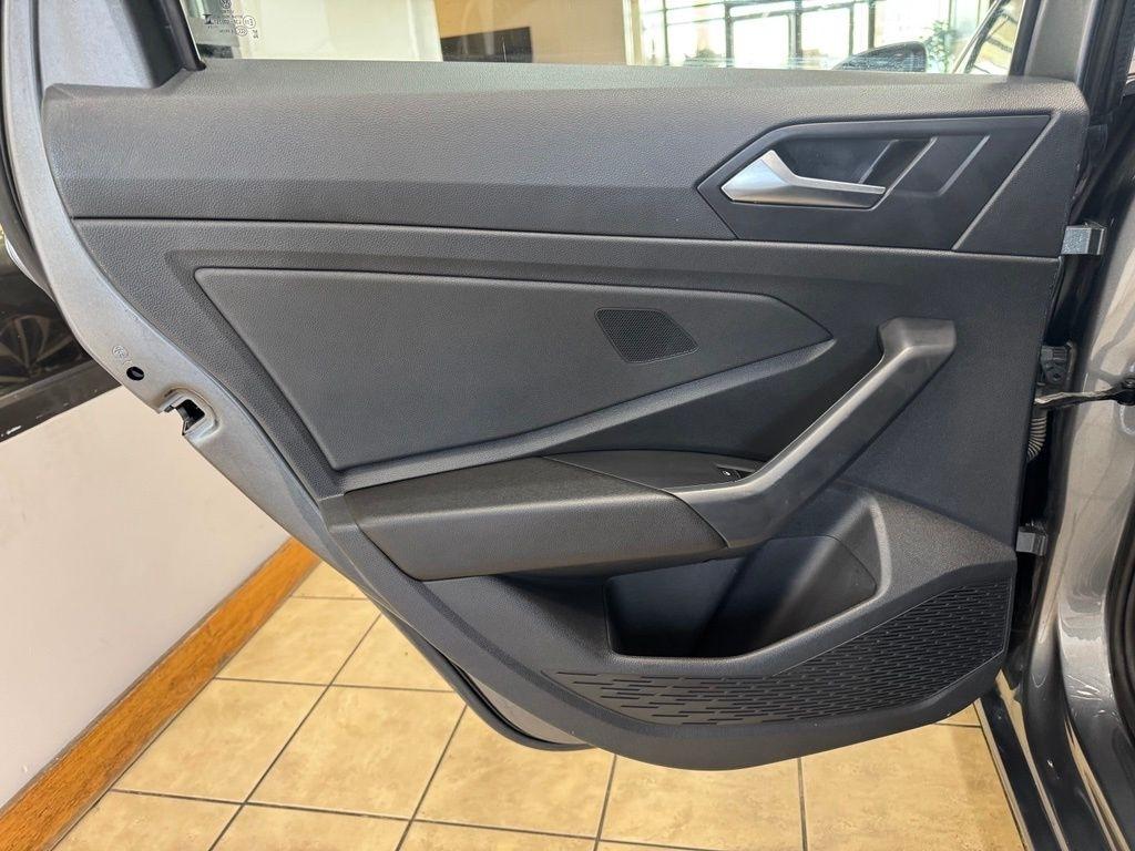 Volkswagen Jetta S 2024