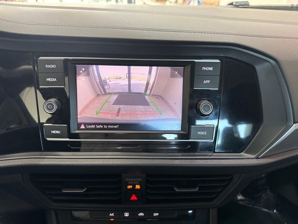 Volkswagen Jetta S 2024