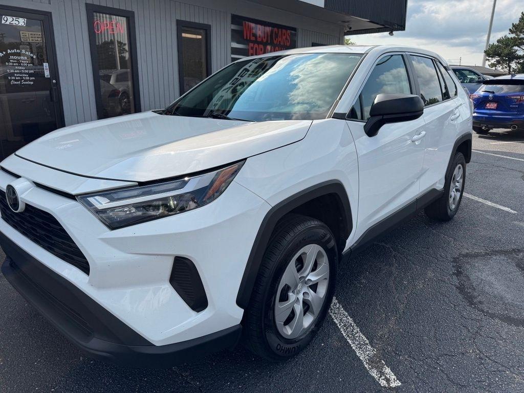 Toyota RAV4 LE AWD 2023