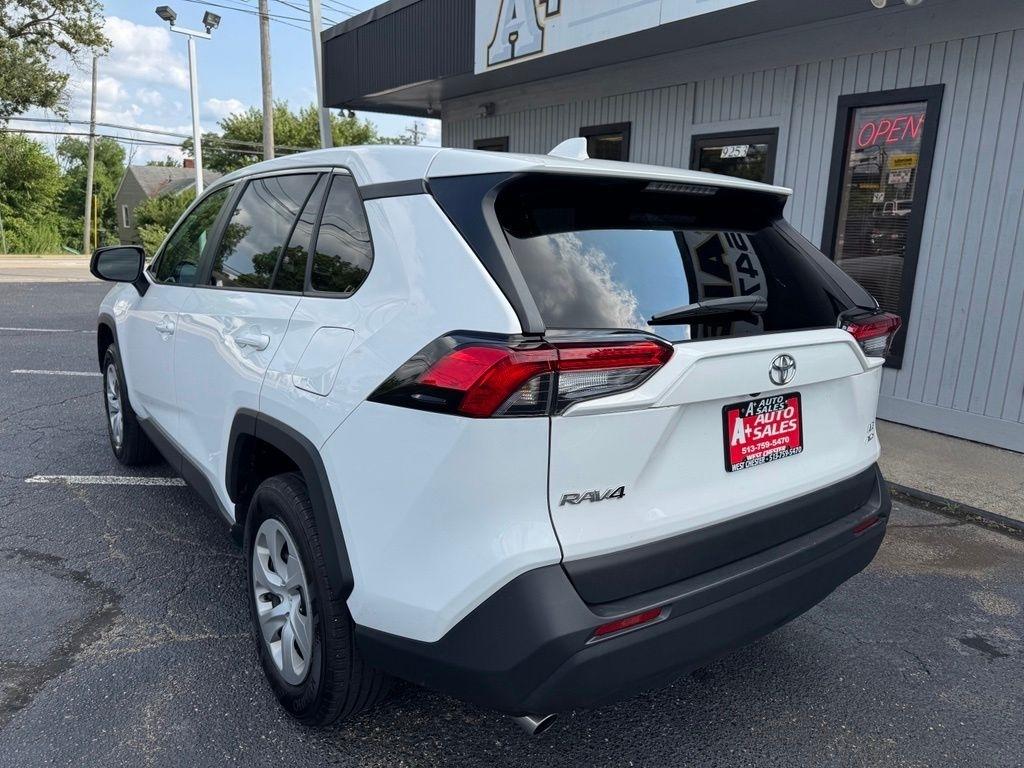 Toyota RAV4 LE AWD 2023