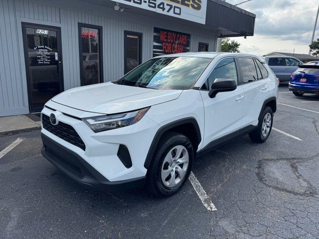 Toyota RAV4 LE AWD 2023