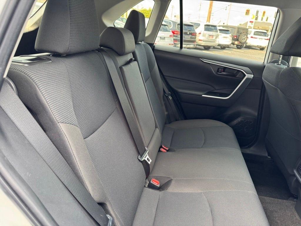 Toyota RAV4 LE AWD 2023
