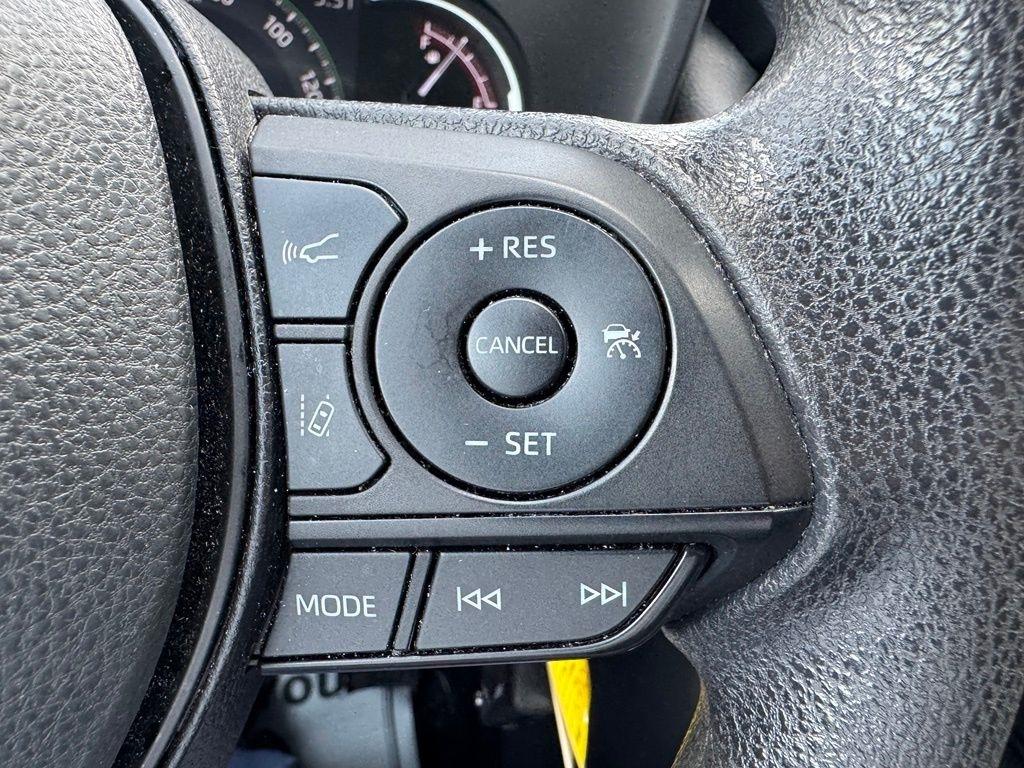 Toyota RAV4 LE AWD 2023
