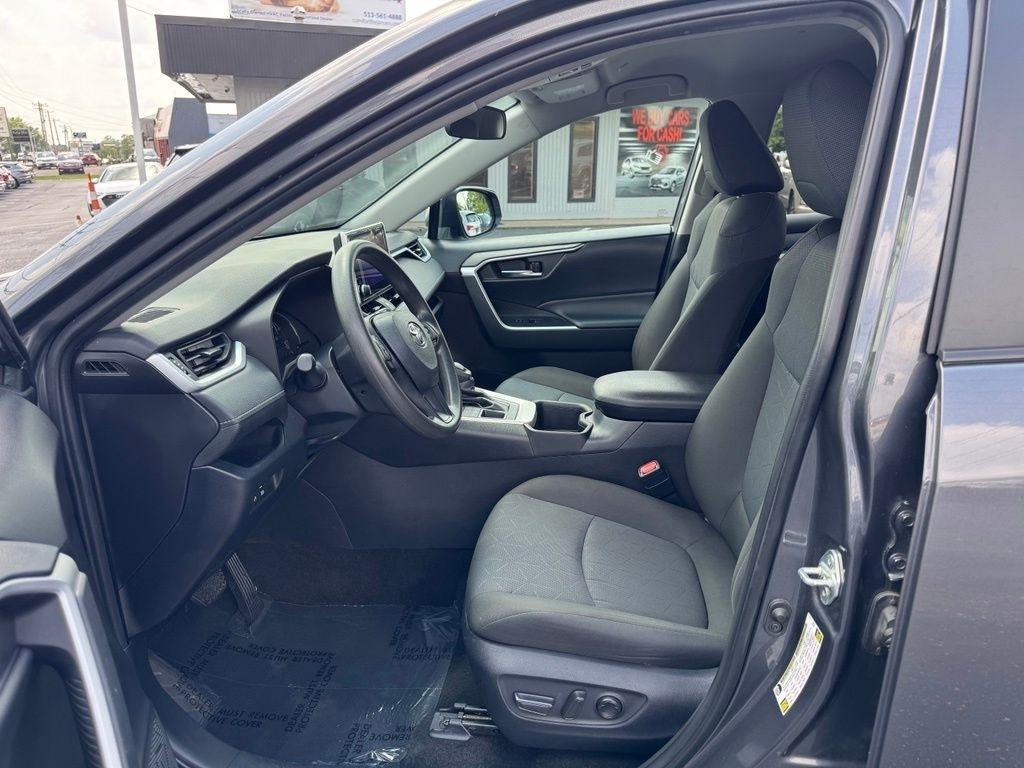 Toyota RAV4 XLE AWD 2024