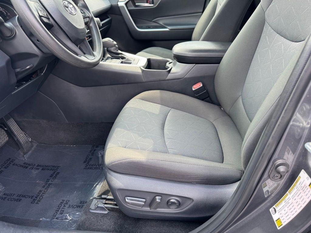Toyota RAV4 XLE AWD 2024