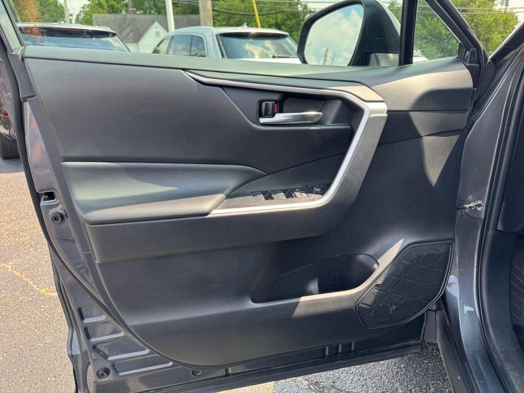 Toyota RAV4 XLE AWD 2024