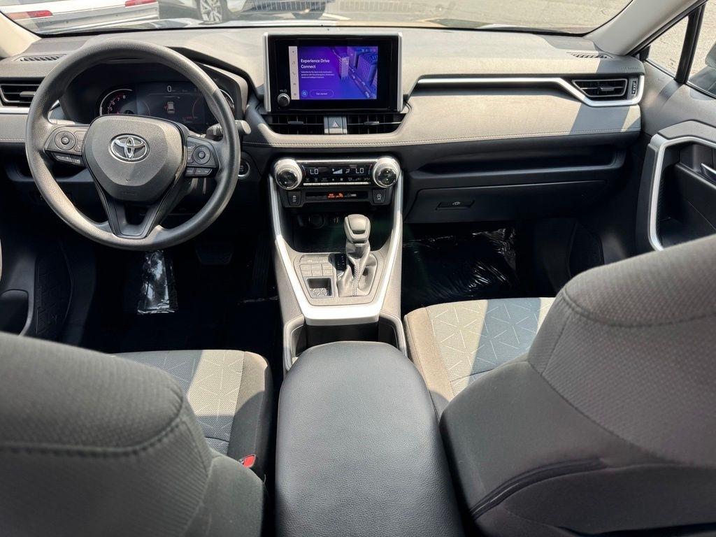 Toyota RAV4 XLE AWD 2024