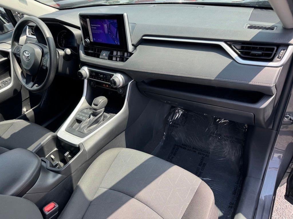 Toyota RAV4 XLE AWD 2024