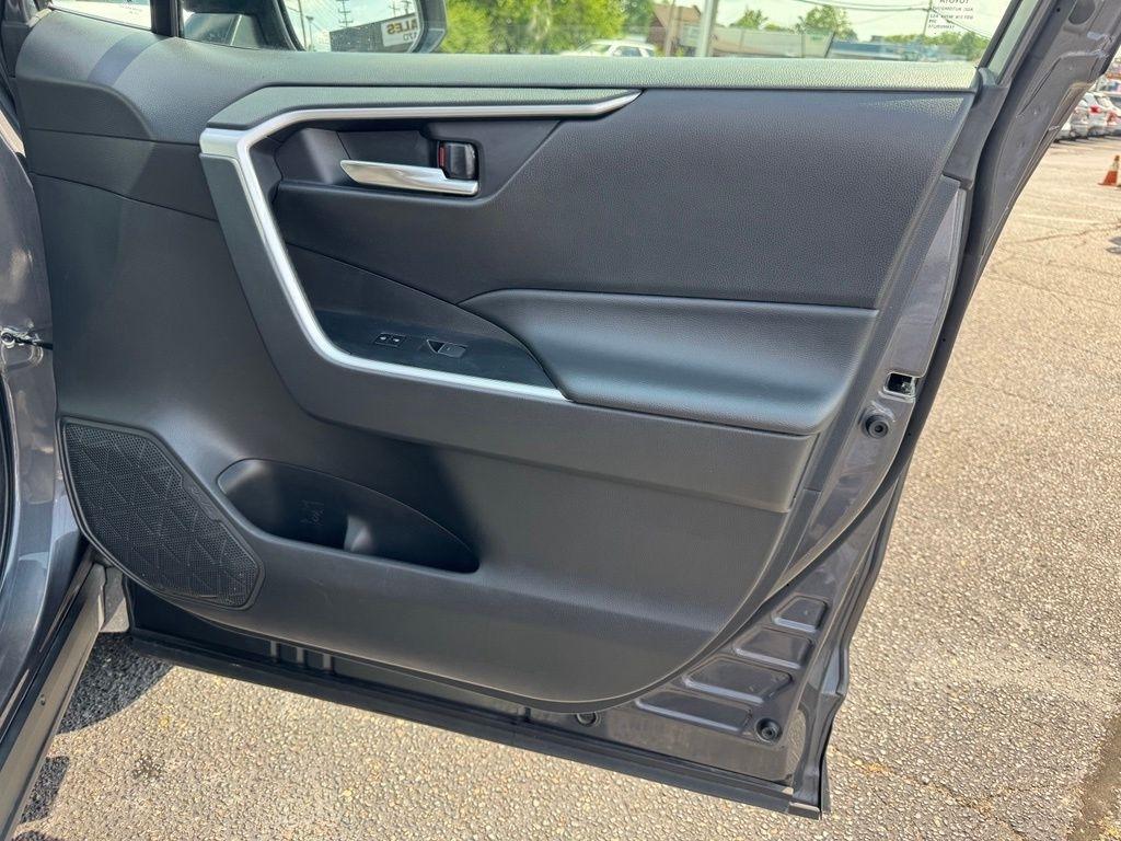Toyota RAV4 XLE AWD 2024