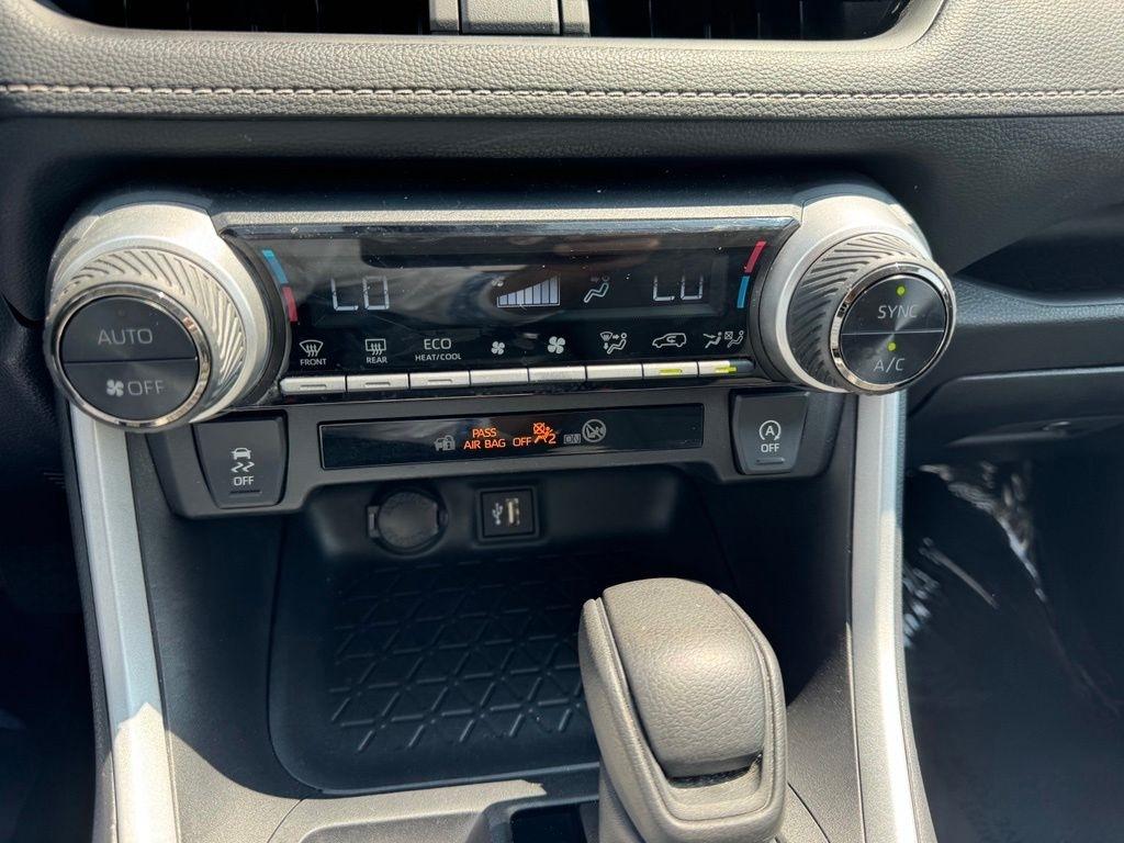 Toyota RAV4 XLE AWD 2024