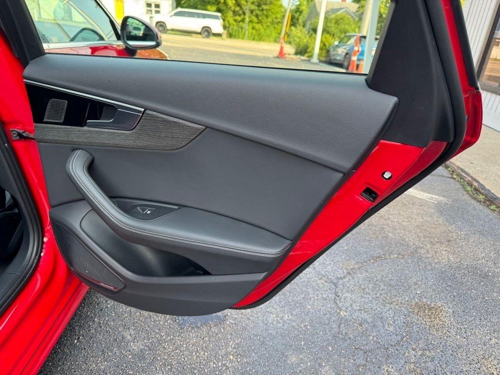Audi A4 Prestige 40 TFSI quattro 2024