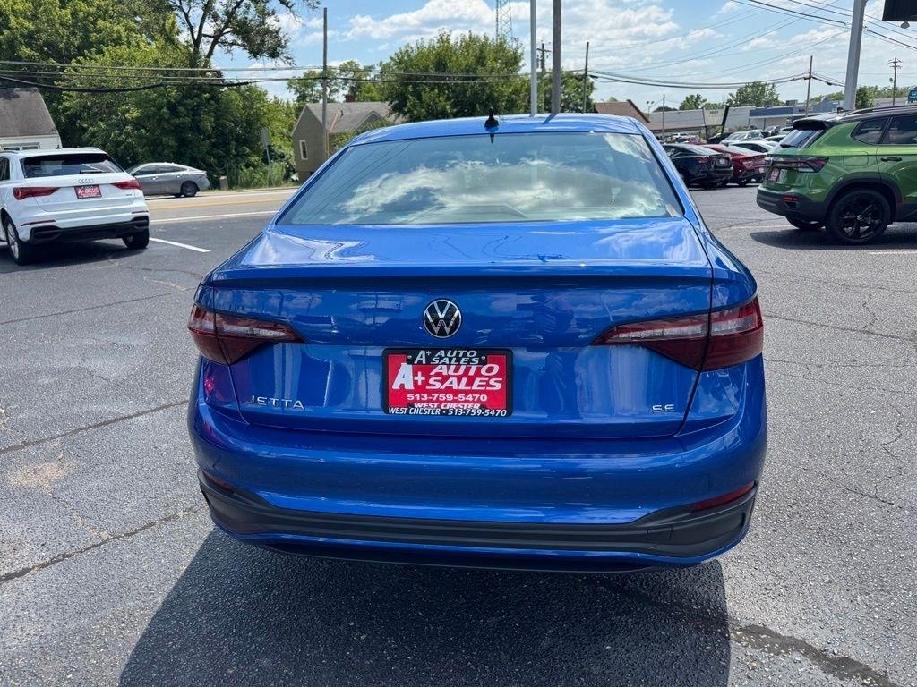 Volkswagen Jetta SE 2024