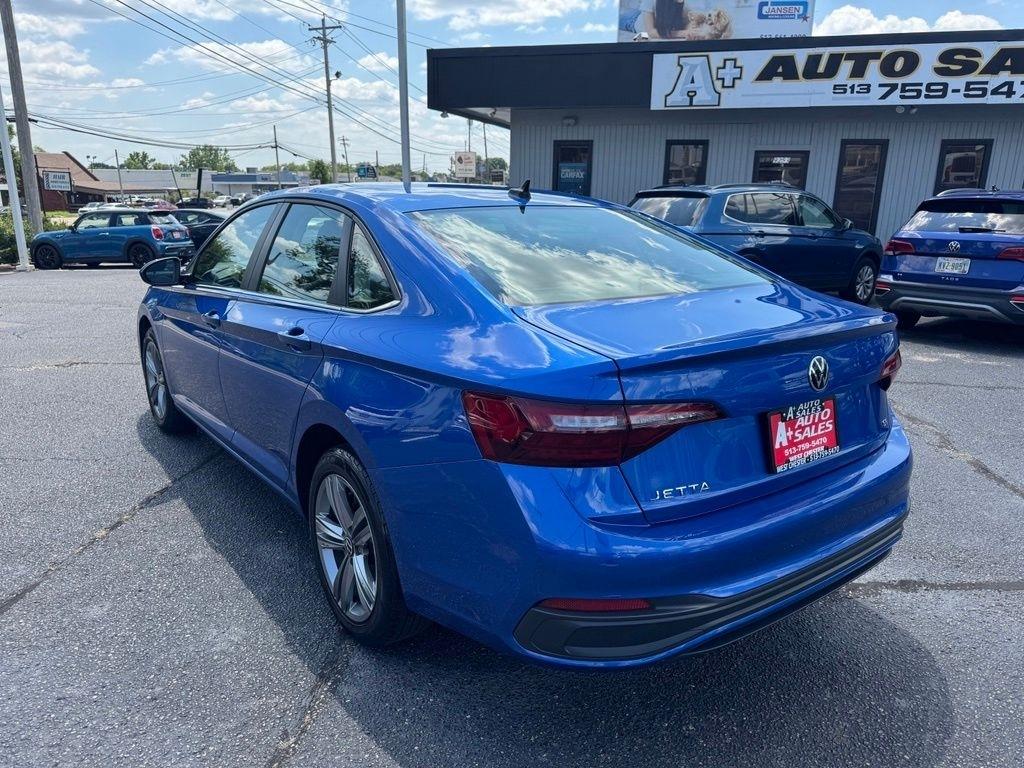 Volkswagen Jetta SE 2024