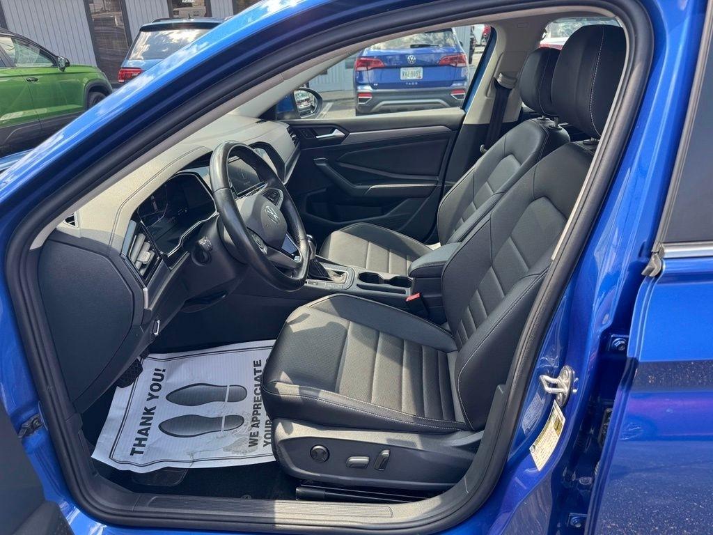 Volkswagen Jetta SE 2024