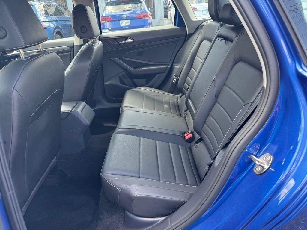Volkswagen Jetta SE 2024