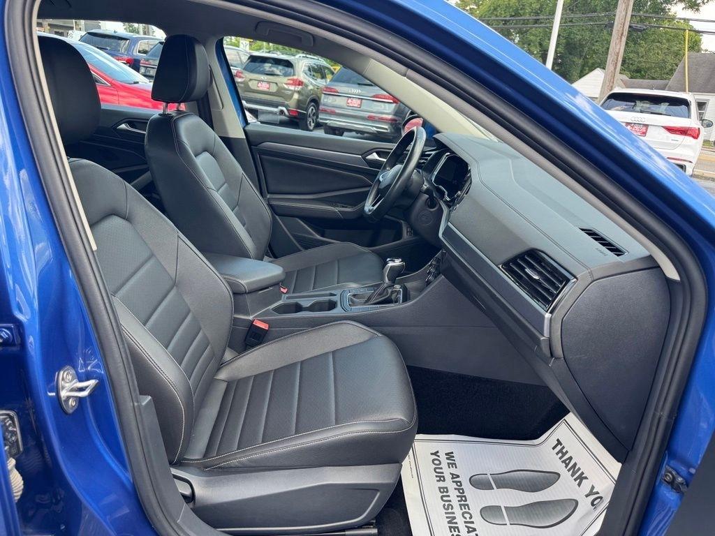 Volkswagen Jetta SE 2024