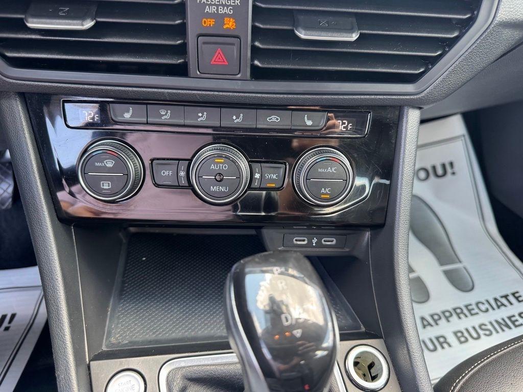 Volkswagen Jetta SE 2024