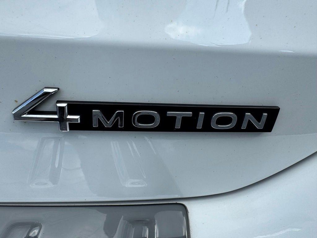 Volkswagen Taos SEL 4MOTION 2023