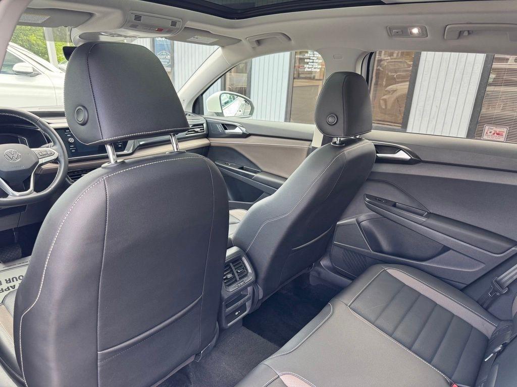 Volkswagen Taos SEL 4MOTION 2023